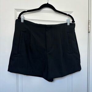 A New Day Black Short - 14